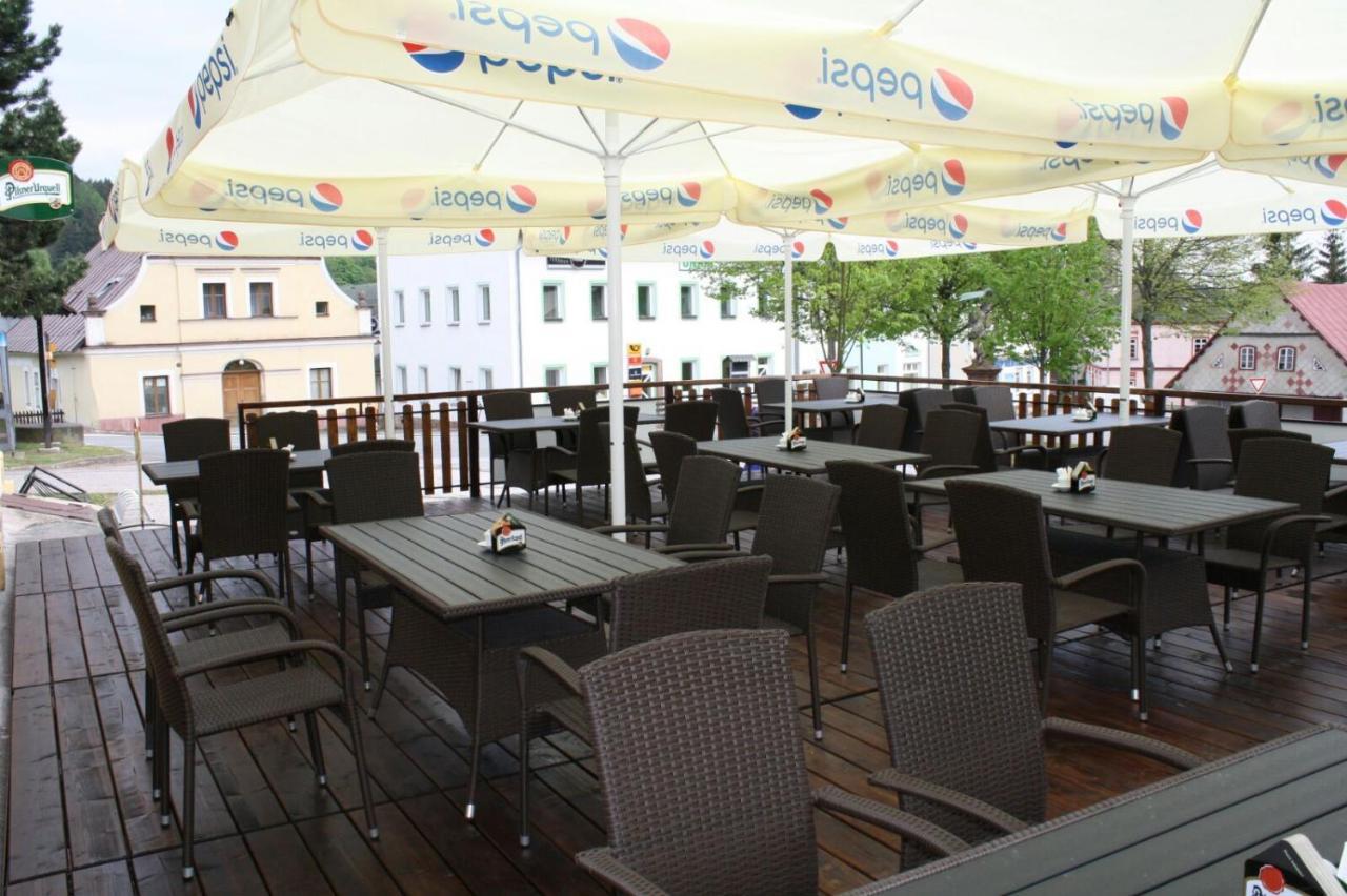 Hotel Posta Černý Dŭl Exterior photo
