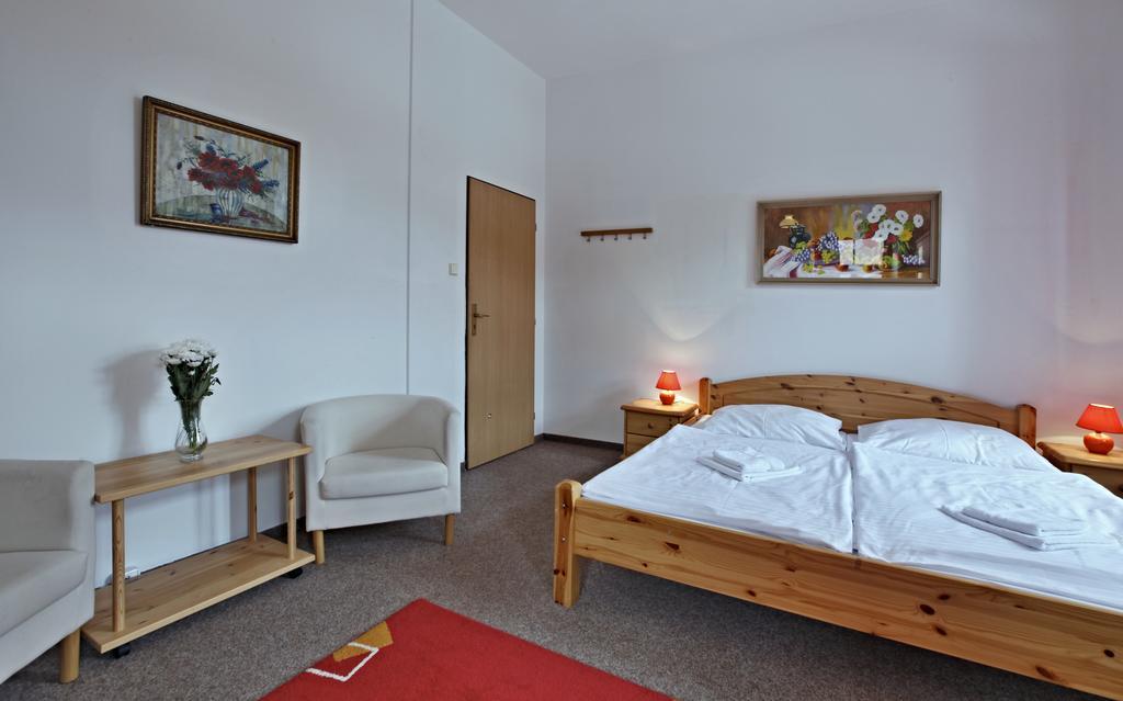 Hotel Posta Černý Dŭl Exterior photo
