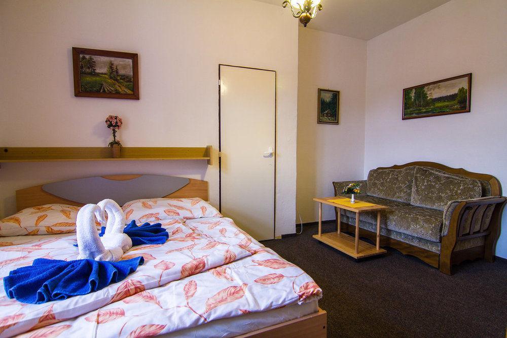 Hotel Posta Černý Dŭl Exterior photo